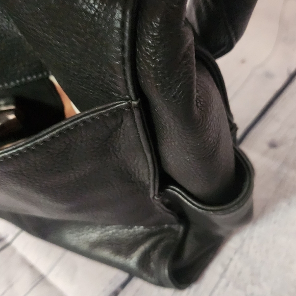 B Makowsky Elegant Womens Genuine Black Leather Hobo Bag Purse Medium - Picture 3 of 7